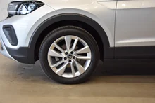 VW T-Cross Friends TSI DSG in Reflexsilber Metallic