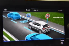 VW T-Cross Friends TSI DSG in Reflexsilber Metallic