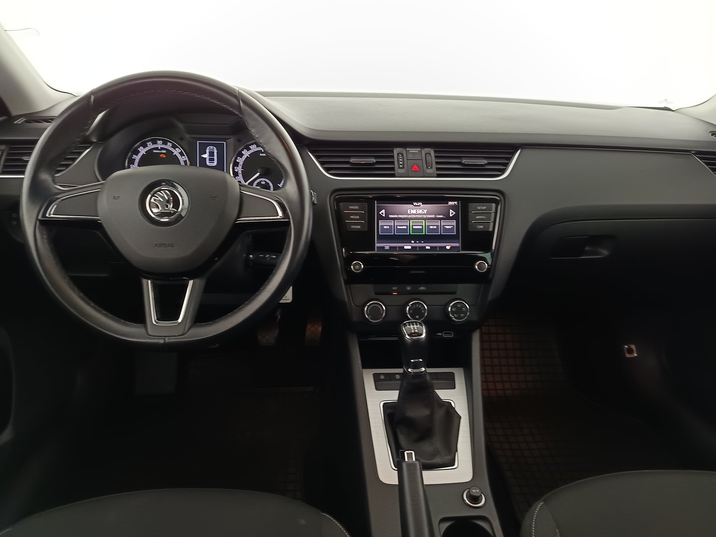 Škoda OCTAVIA Ambition TDI | Bild 14 von 31