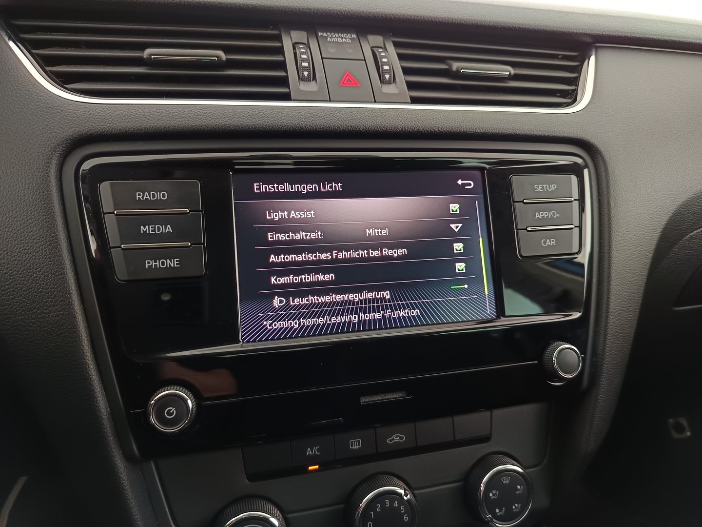 Škoda OCTAVIA Ambition TDI | Bild 24 von 31