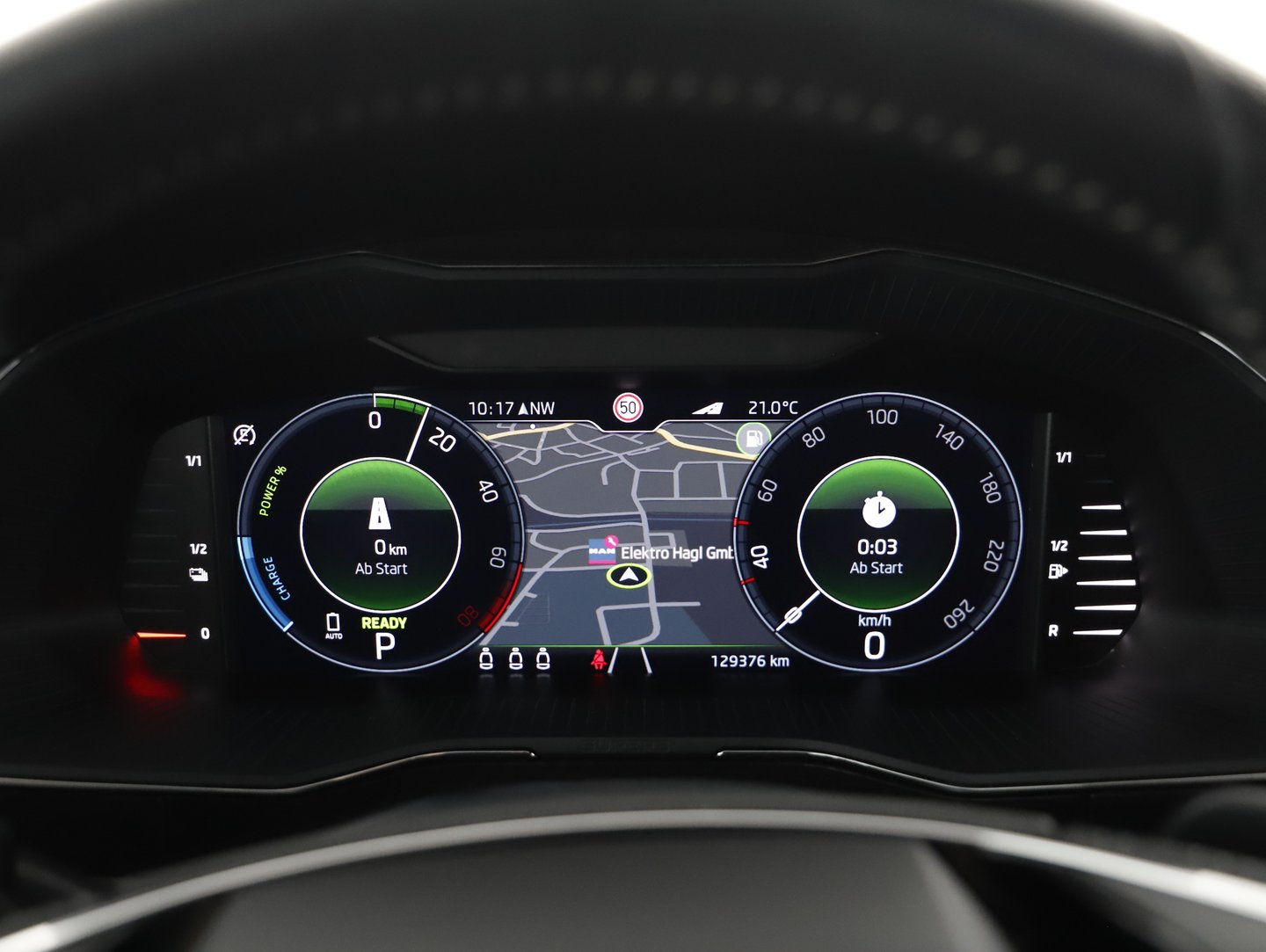 Škoda SUPERB Combi iV SPORTLINE DSG | Bild 9 von 25
