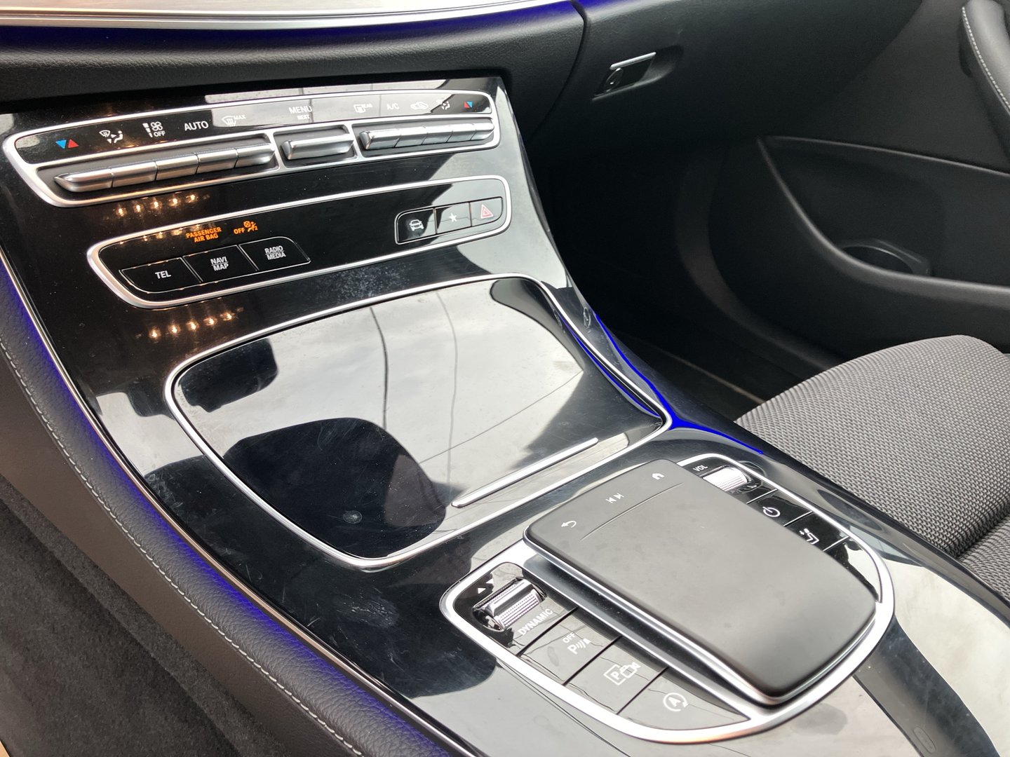 Mercedes E 220 d T 4MATIC Aut. | Bild 12 von 26