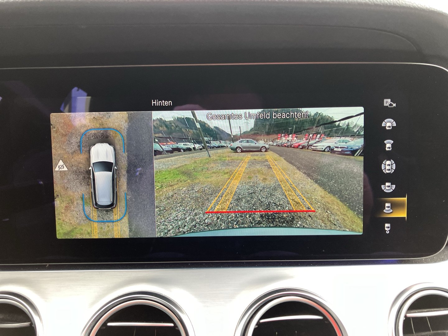 Mercedes E 220 d T 4MATIC Aut. | Bild 21 von 26