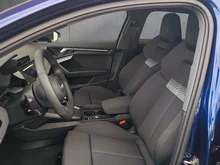 Audi A3 Sportback 35 TFSI in mittelblau - metallic