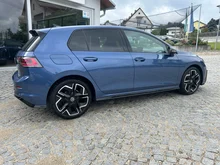 VW Golf Sport mHEV TSI DSG in Anemonenblau Metallic