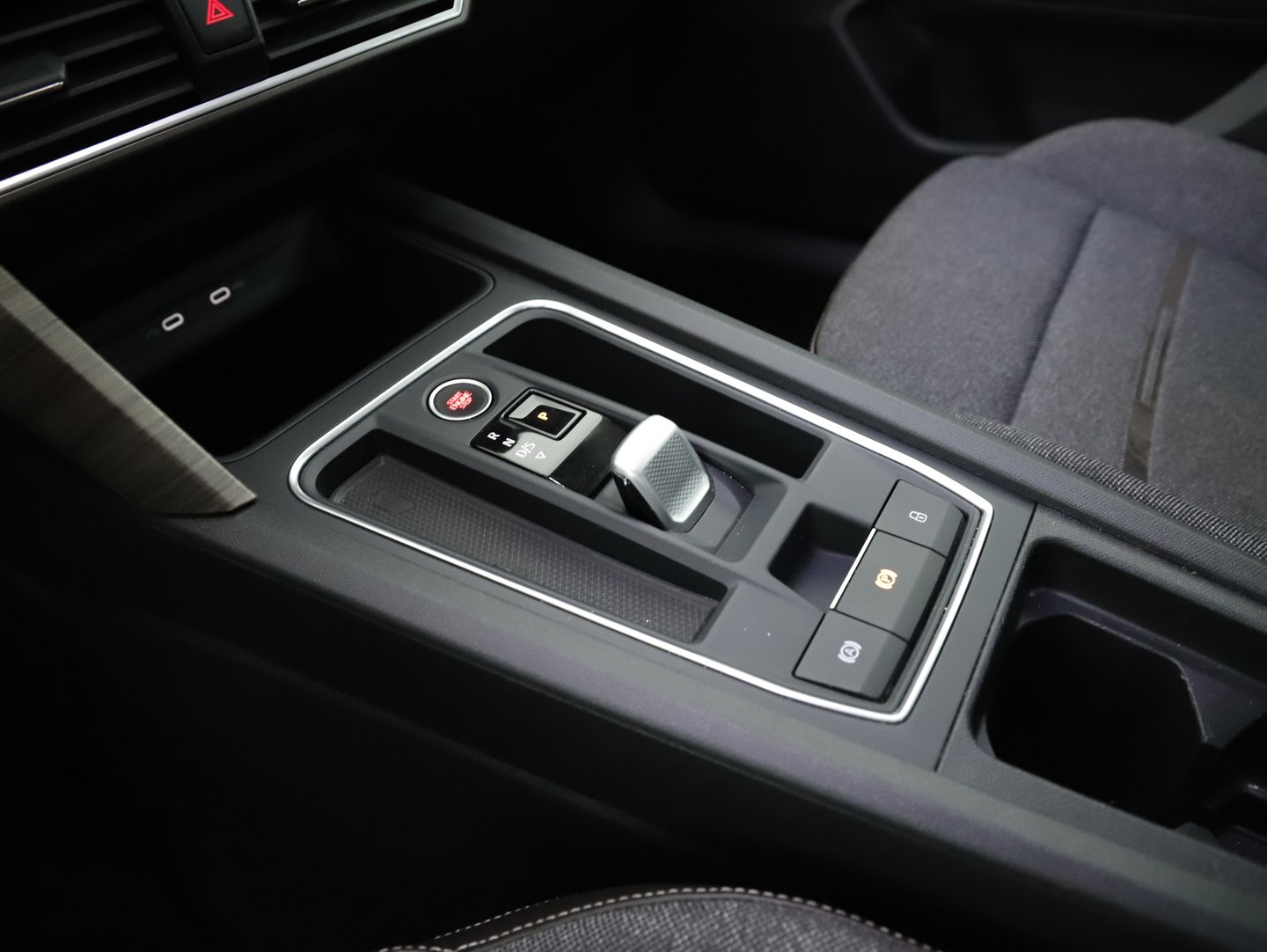 SEAT Leon SP Kombi Xcellence 2.0 TDI DSG | Bild 16 von 27
