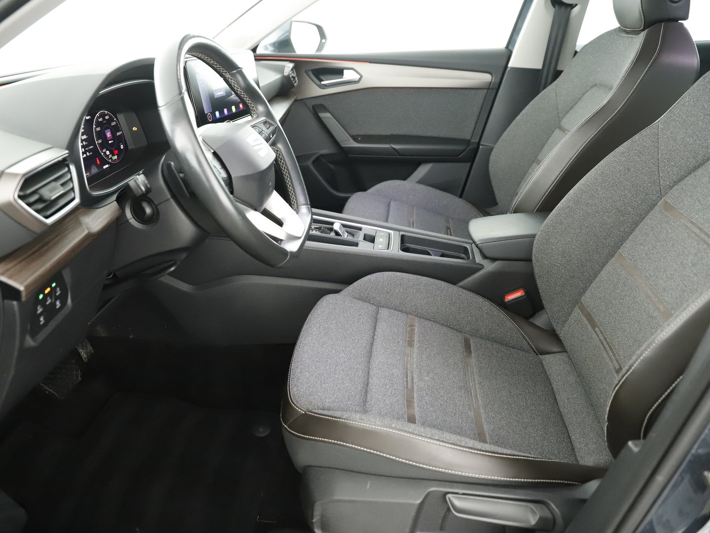 SEAT Leon SP Kombi Xcellence 2.0 TDI DSG | Bild 12 von 27