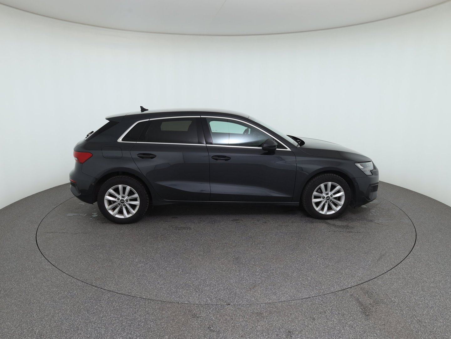Audi A3 Sportback 30 TDI | Bild 4 von 31