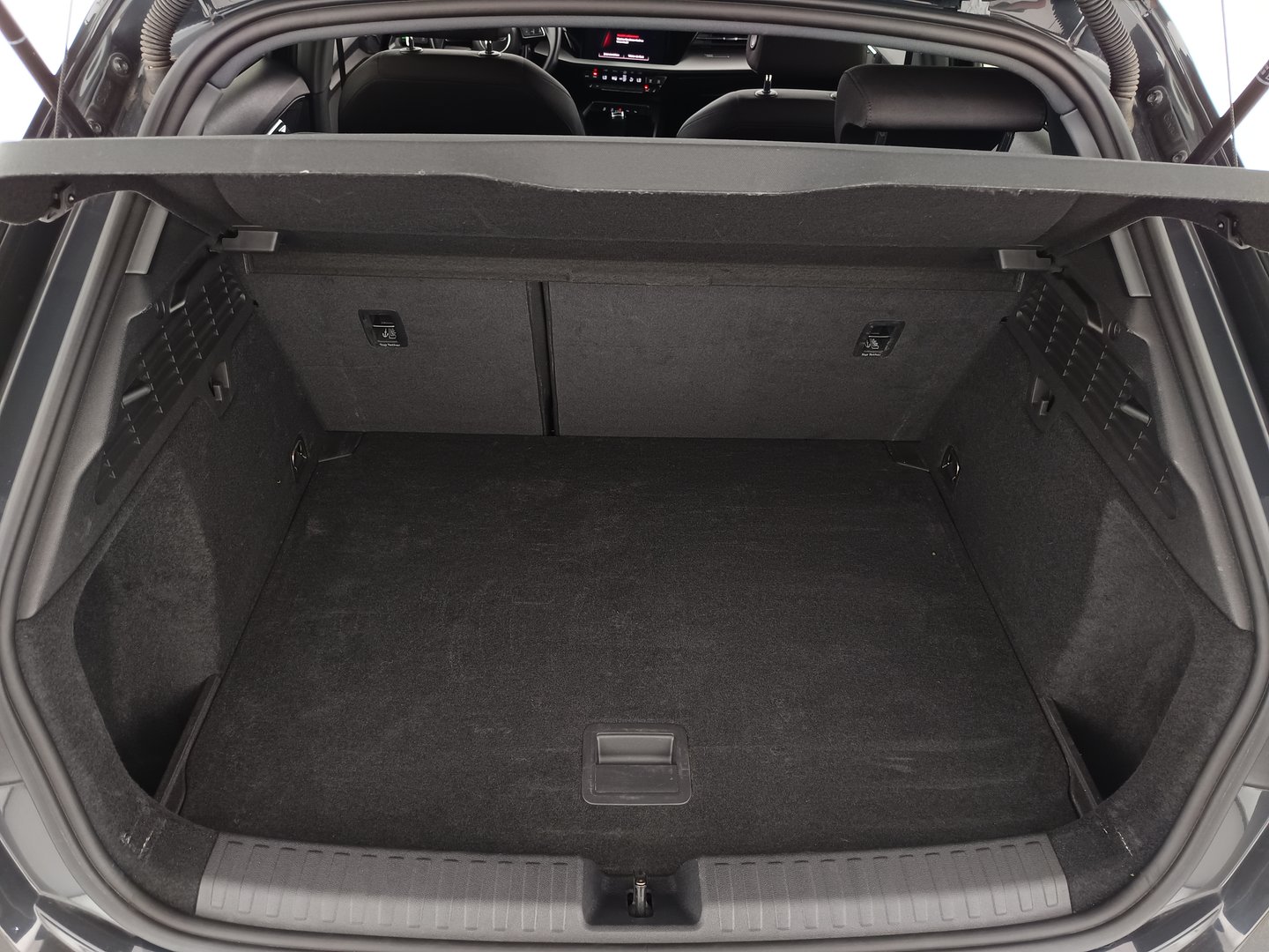 Audi A3 Sportback 30 TDI | Bild 29 von 31