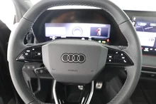 Audi Q4 Sportback e-tron performance in Mythosschwarz metallic