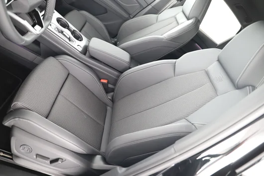 Bild eines Audi Q4 Sportback e-tron  performance