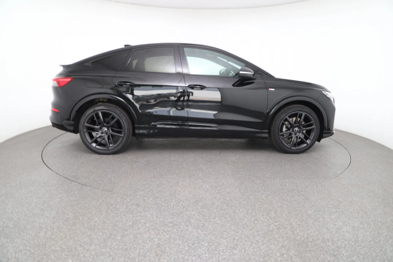 Bild eines Audi Q4 Sportback e-tron  performance