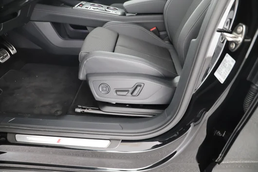 Bild eines Audi Q4 Sportback e-tron  performance