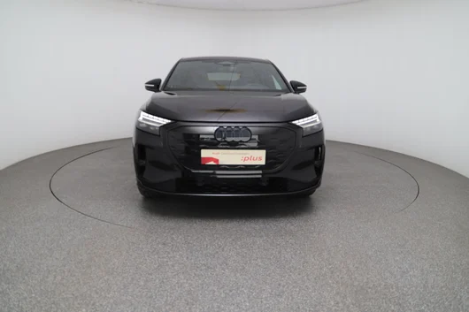 Bild eines Audi Q4 Sportback e-tron  performance