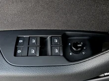 Audi A6 Limousine 50 TDI quattro Sport in brillantschwarz