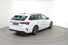 Škoda Octavia Combi 4x4 RS TDI DSG in Moon-Weiß Metallic