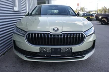Škoda Superb 4x4 Selection TDI DSG in Ice Tea-Gelb Metallic