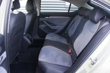 Škoda Superb 4x4 Selection TDI DSG in Ice Tea-Gelb Metallic