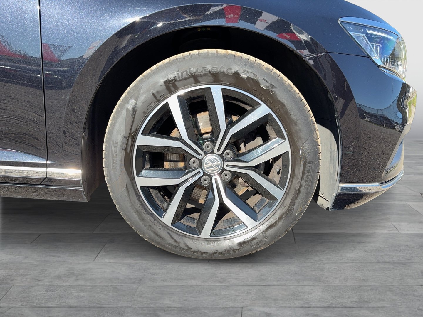 VW Passat Variant Highline TDI SCR DSG | Bild 6 von 26