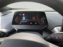 VW ID.4 Pure 140 kW Business - 58 kWh in Scale Silver Metallic