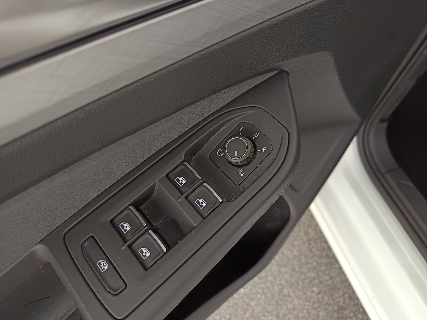 VW Golf Life mHeV TSI DSG | Bild 11 von 33