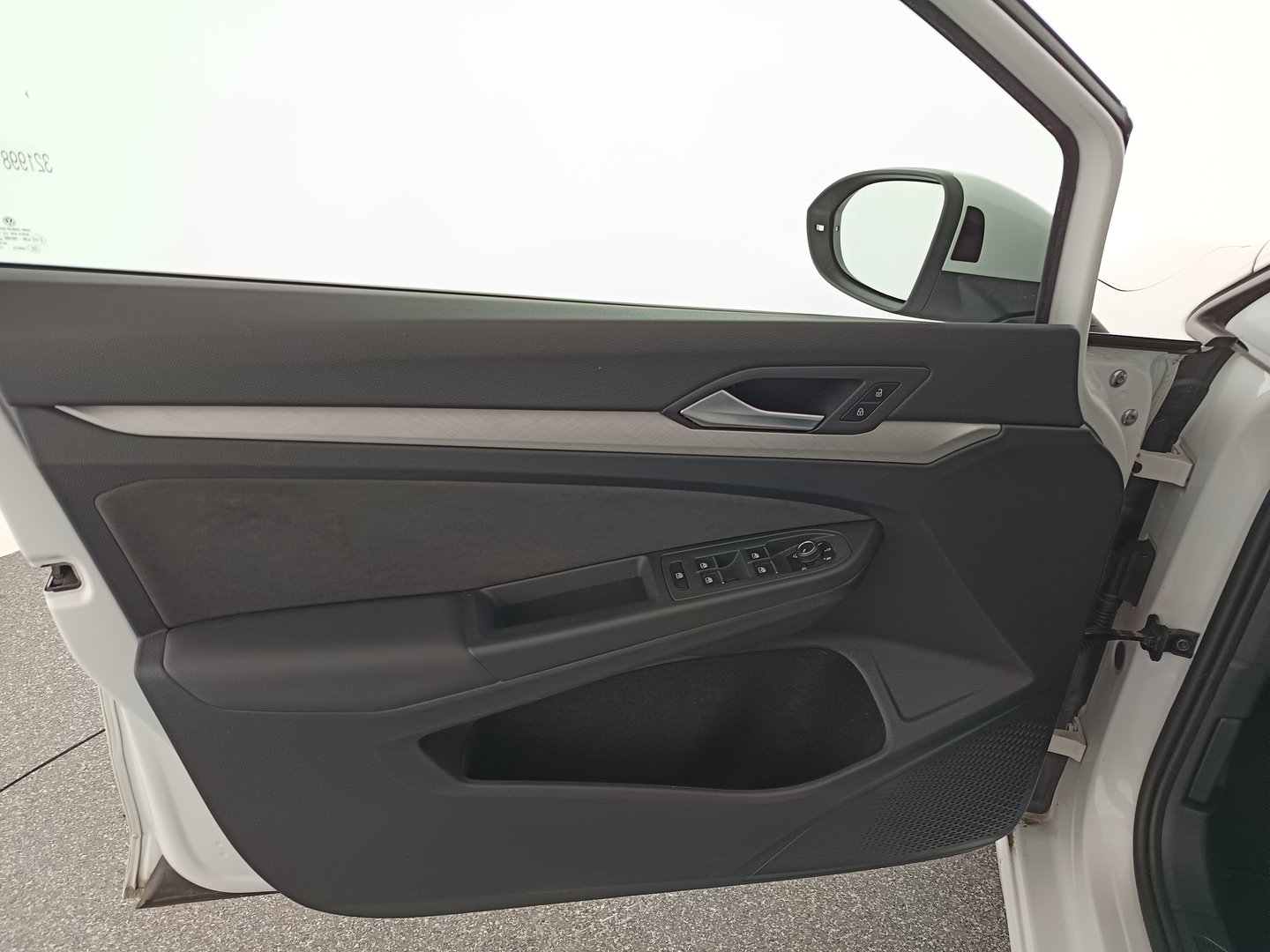 VW Golf Life mHeV TSI DSG | Bild 10 von 33