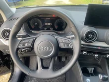 Audi Q2 35 TFSI admired in brillantschwarz klar