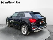 Audi Q2 35 TFSI admired in brillantschwarz klar