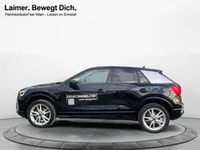 Audi Q2 35 TFSI admired in brillantschwarz klar