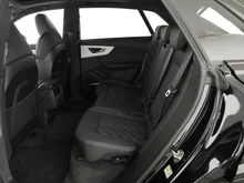Audi Q8 e-hybrid quattro 360 kW in Mythosschwarz Metallic