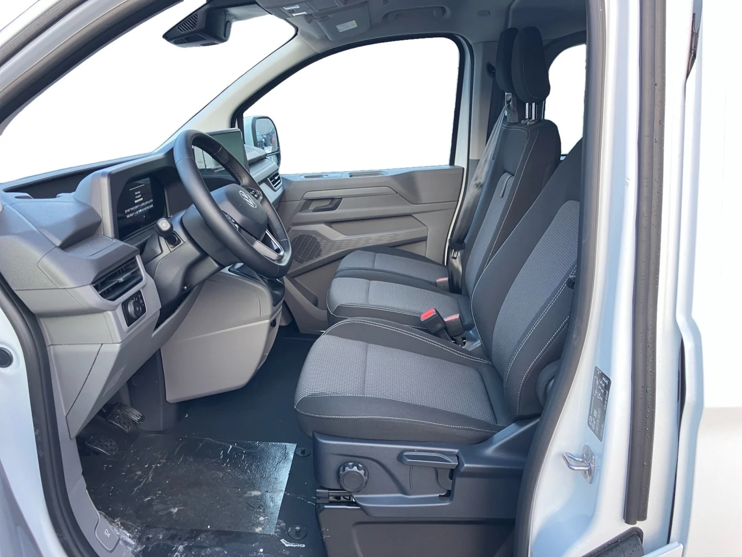 Bild eines Transporter Kasten L-Trennwand TDI