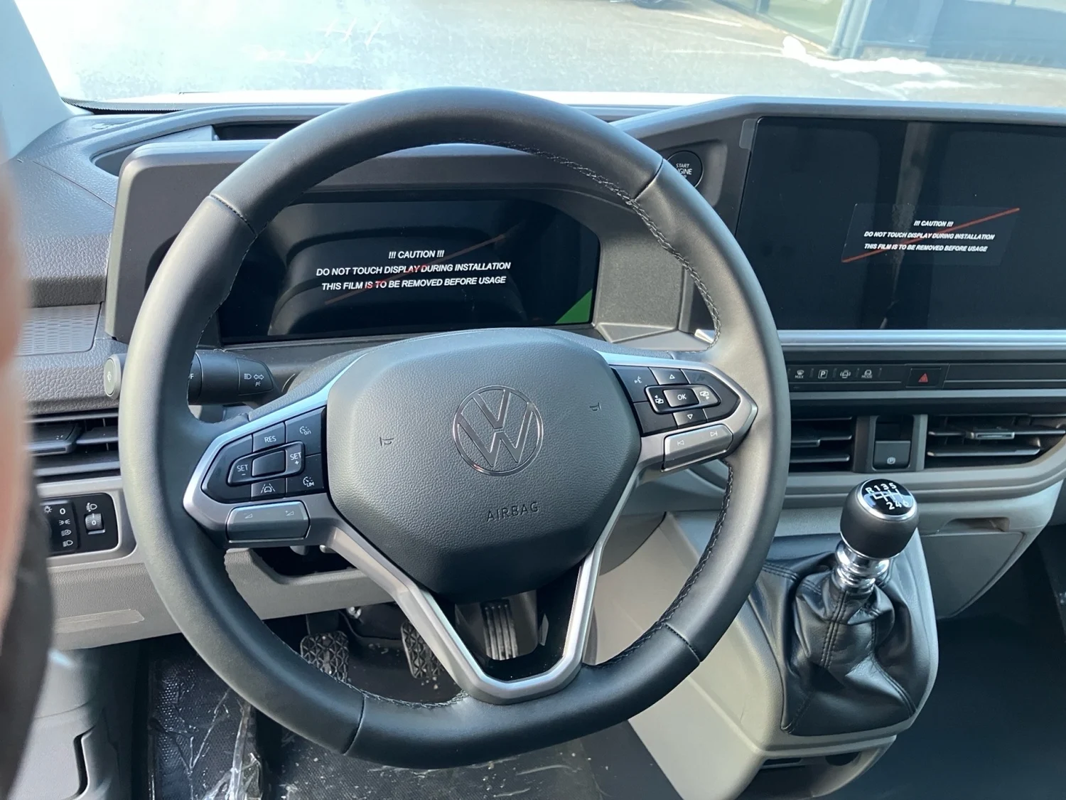 Bild eines Transporter Kasten L-Trennwand TDI