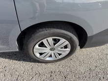 VW Caddy Maxi TDI 4MOTION in Puregrey