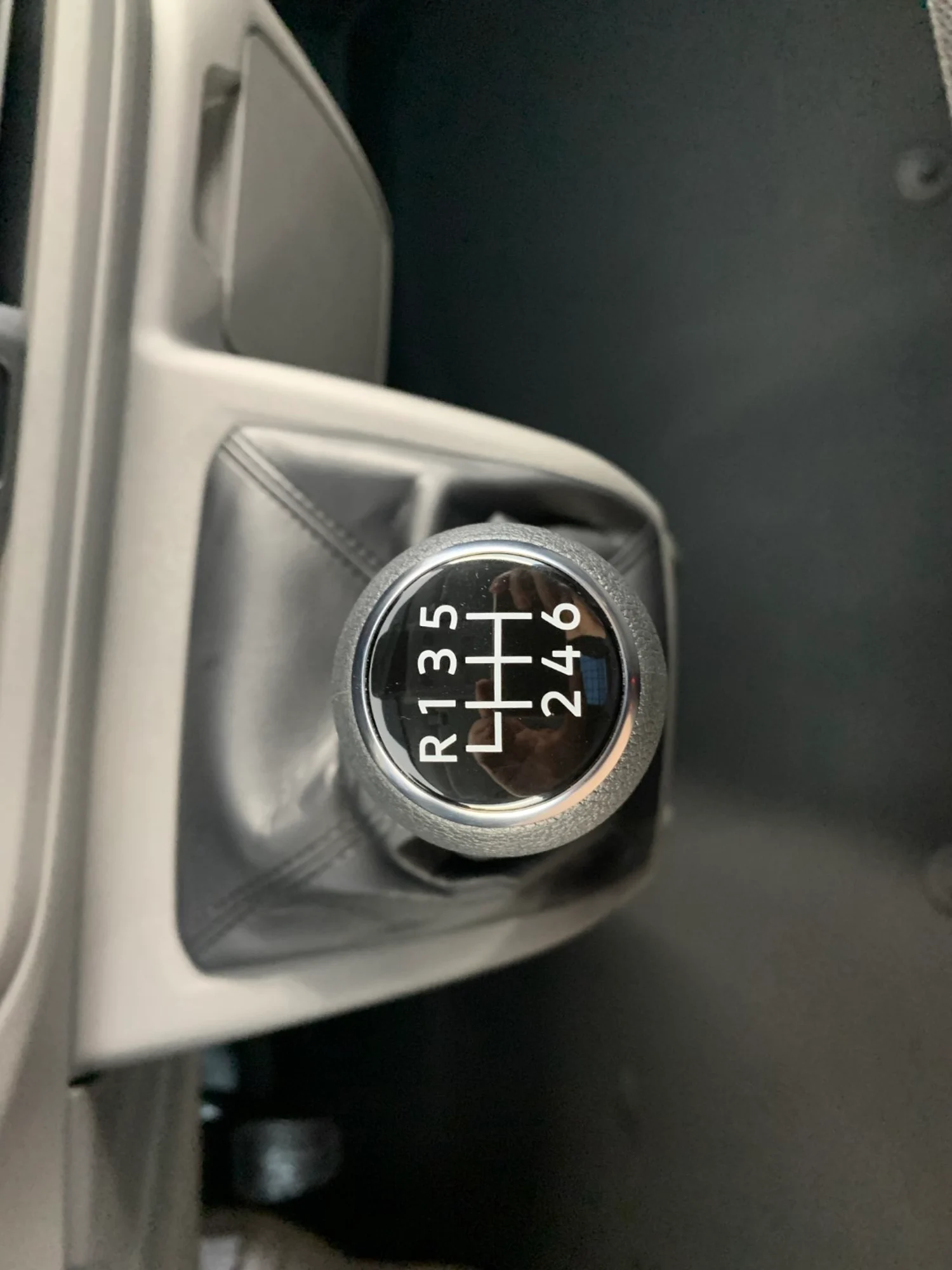 Bild eines Transporter Kastenwagen LR TDI