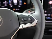 VW Tiguan Friends TDI 4MOTION DSG in Cipressino-Grün Metallic