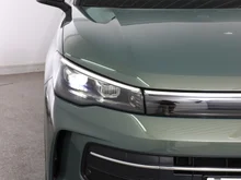 VW Tiguan Friends TDI 4MOTION DSG in Cipressino-Grün Metallic