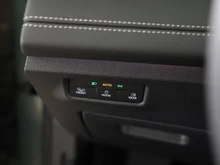 VW Tiguan Friends TDI 4MOTION DSG in Cipressino-Grün Metallic