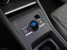 VW Tiguan Friends TDI 4MOTION DSG in Cipressino-Grün Metallic