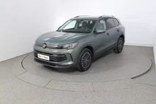 VW Tiguan Friends TDI 4MOTION DSG in Cipressino-Grün Metallic