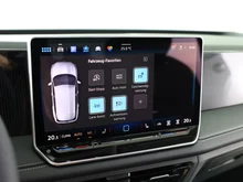 VW Tiguan Friends TDI 4MOTION DSG in Cipressino-Grün Metallic