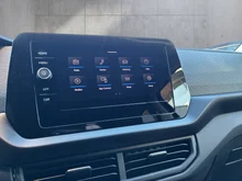 VW T-Cross 4Me TSI in Deep Black Perleffekt