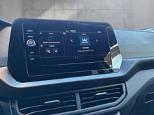 VW T-Cross 4Me TSI in Deep Black Perleffekt
