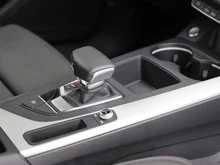 Audi A4 Avant 30 TDI in brillantschwarz Klar