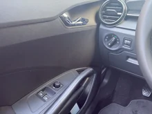 Škoda Fabia Essence TSI in Black-Magic Perleffekt