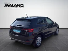 Škoda Fabia Essence TSI in Black-Magic Perleffekt