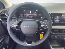Škoda Fabia Essence TSI in Black-Magic Perleffekt