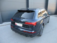 Audi Q7 55 TFSI e quattro S line 290 kW in D6 Waitomoblau Metallic