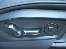 Audi Q7 55 TFSI e quattro S line 290 kW in D6 Waitomoblau Metallic