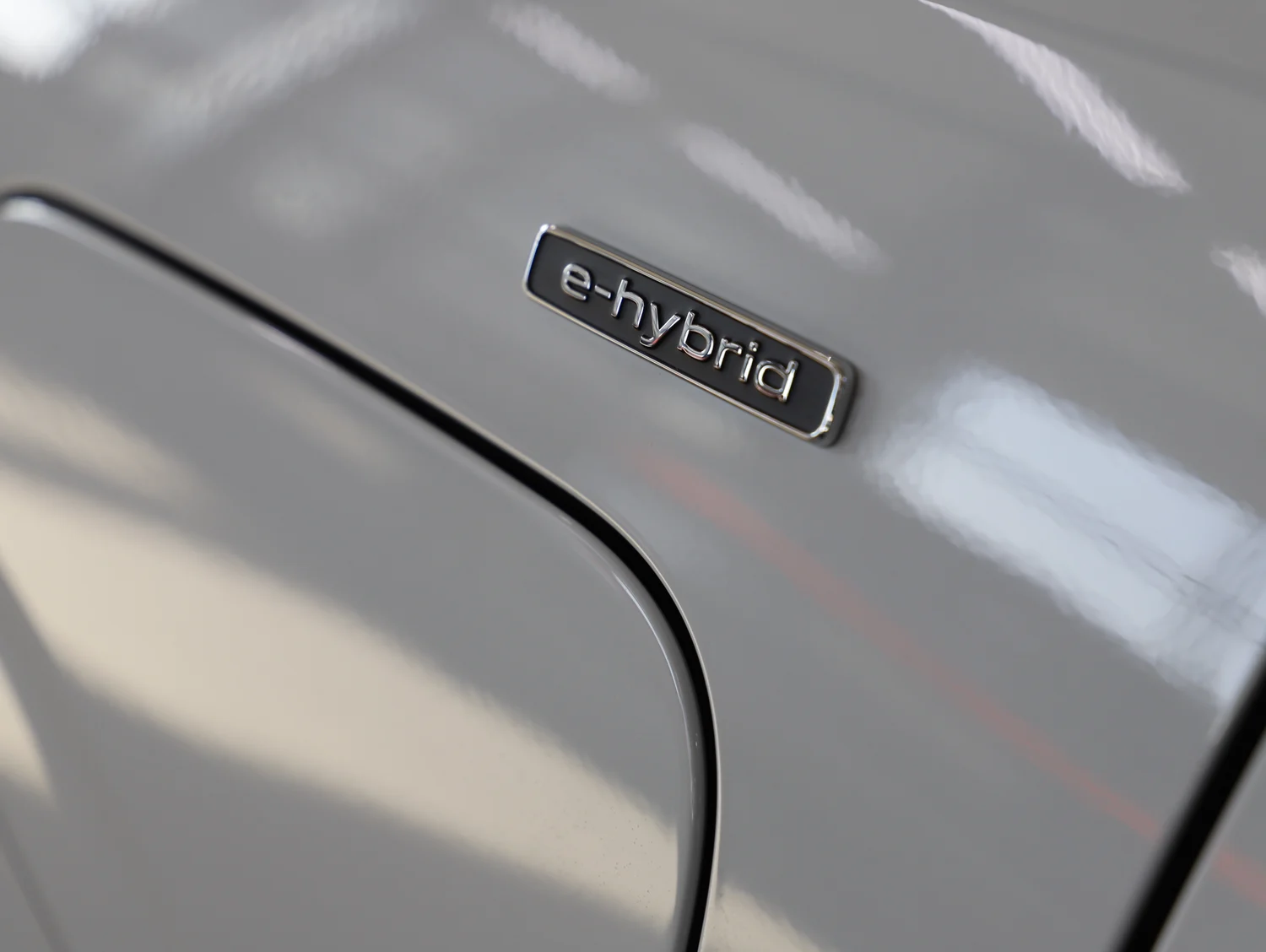 Bild eines Audi Q3 e-hybrid 200 kW