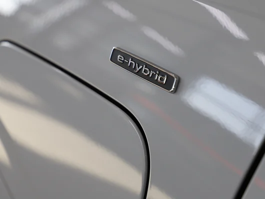 Bild eines Audi Q3 e-hybrid 200 kW